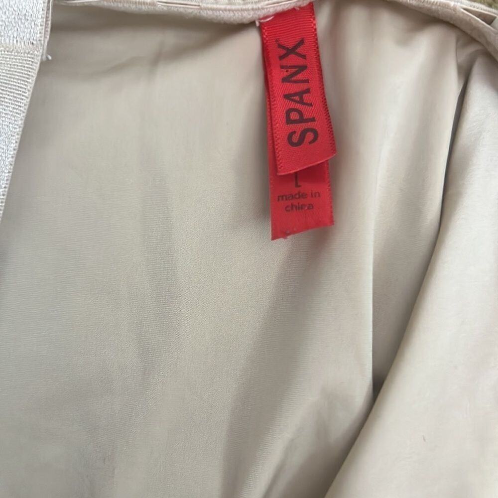 SPANX SIZE L‎ - Picture 3 of 4